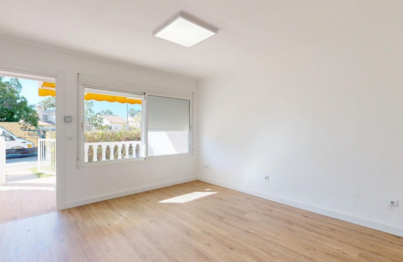 Resale - Apartment / flat - Orihuela Costa - Costa Blanca