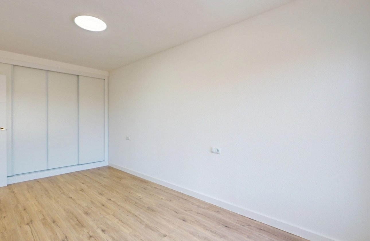 Resale - Apartment / flat - Orihuela Costa - Costa Blanca