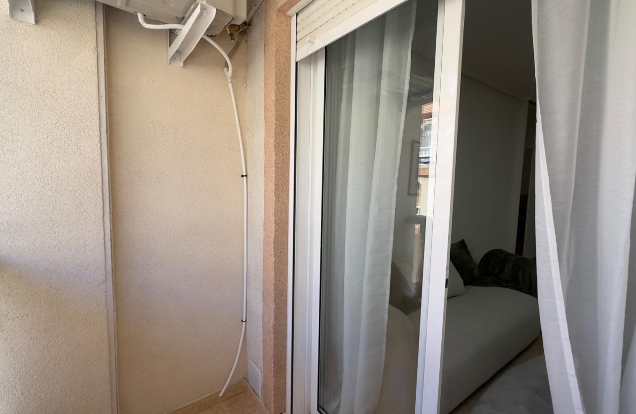 Revente - Appartement - Torrevieja - Centro