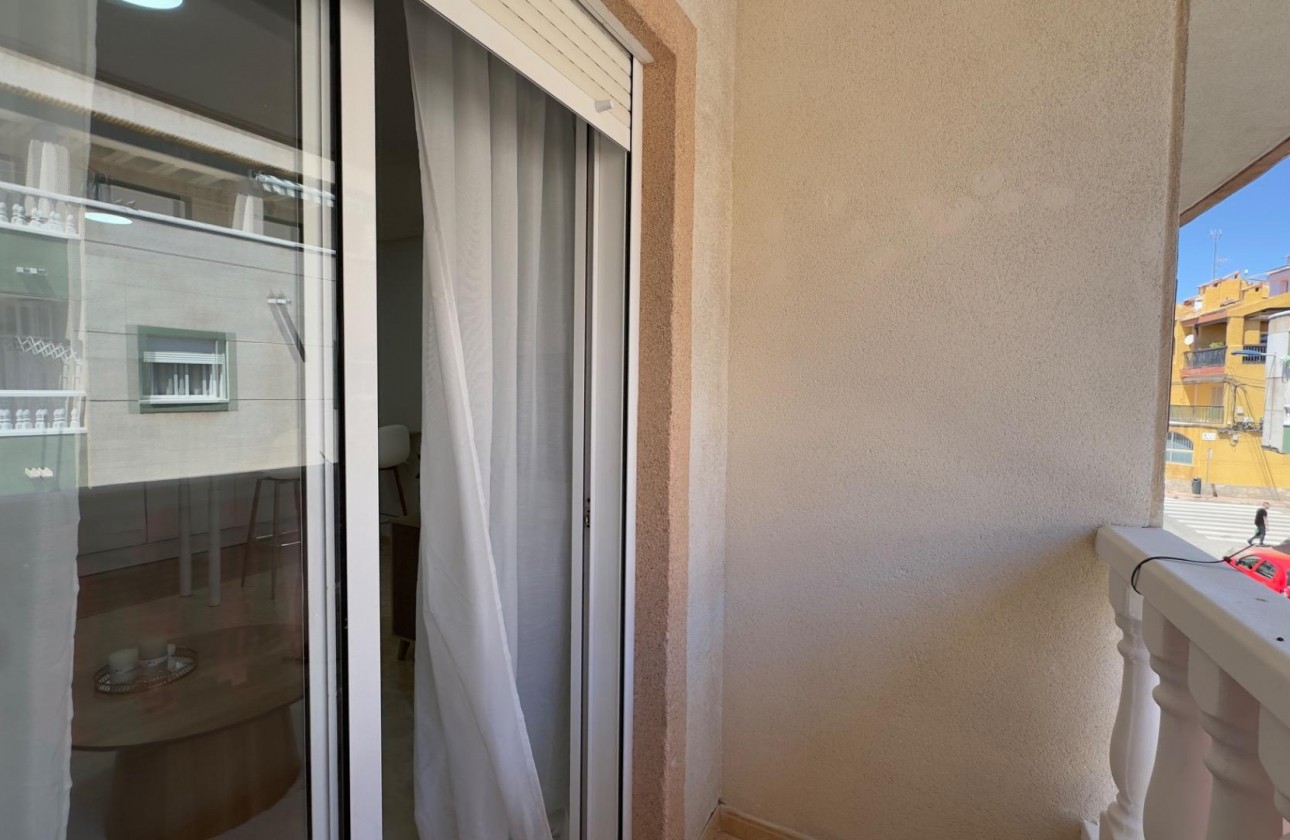 Revente - Appartement - Torrevieja - Centro