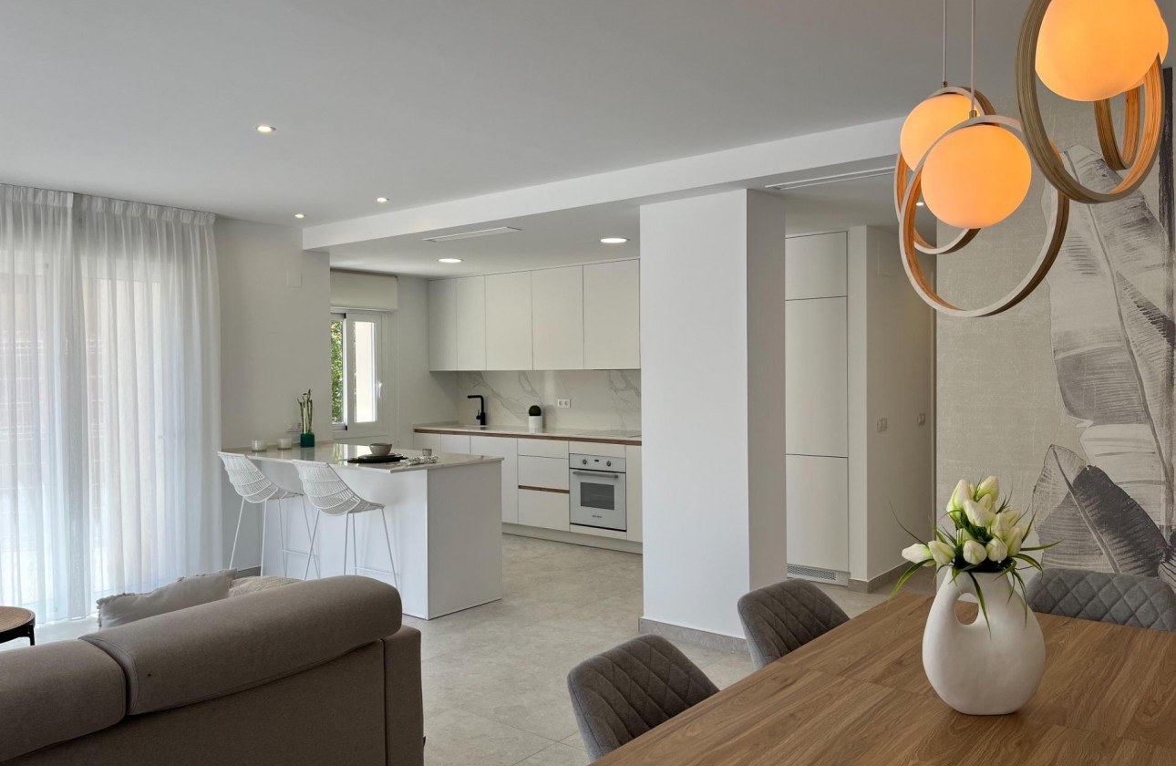 Revente - Appartement - Torrevieja - Aguas Nuevas