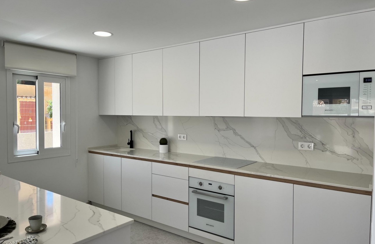 Revente - Appartement - Torrevieja - Aguas Nuevas