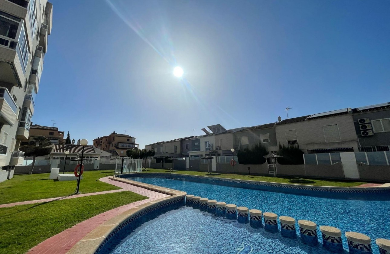 Revente - Appartement - Torrevieja - Aguas Nuevas
