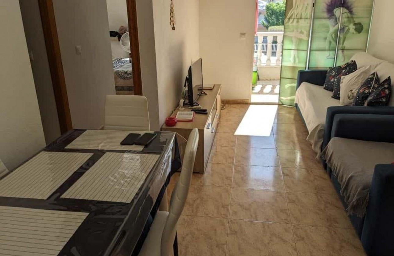 Resale - Apartment / flat - Torrevieja - Playa del Cura