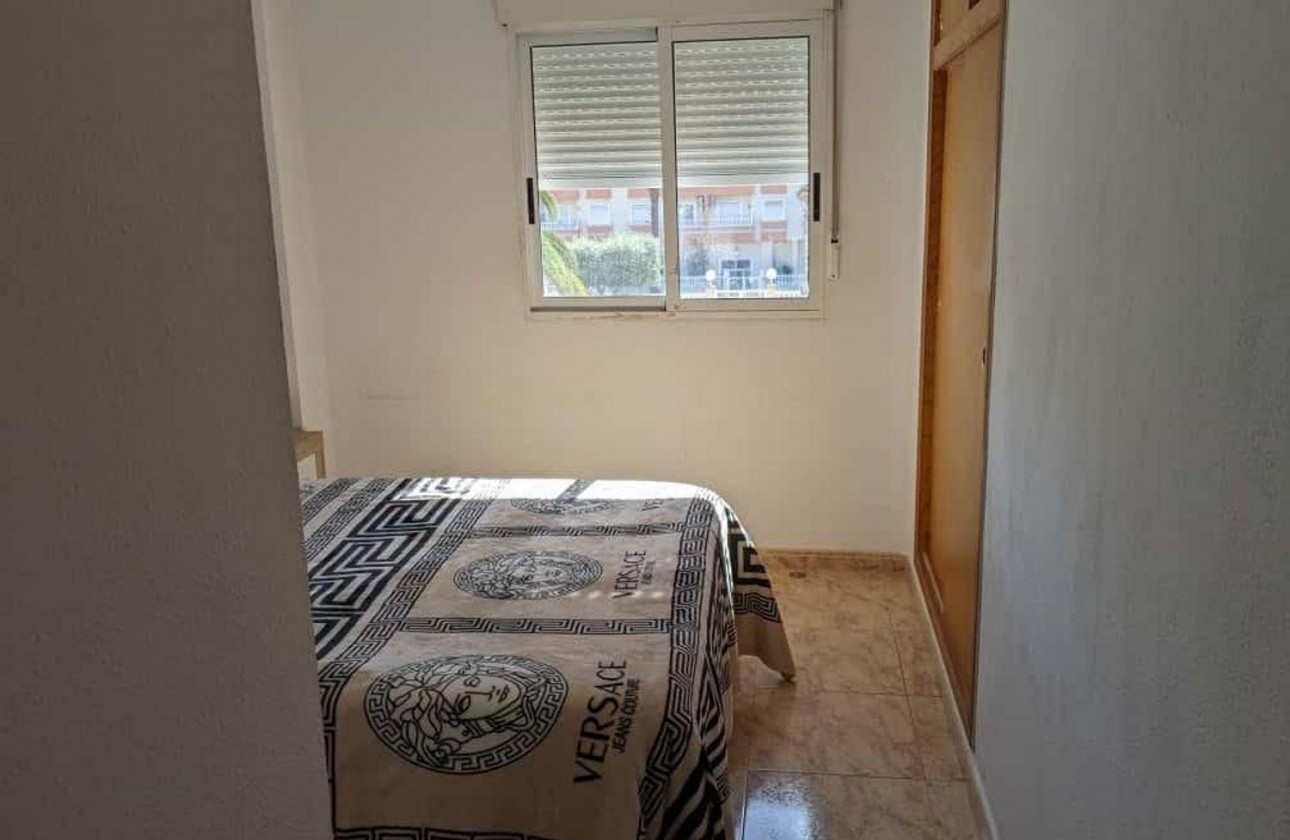 Resale - Apartment / flat - Torrevieja - Playa del Cura