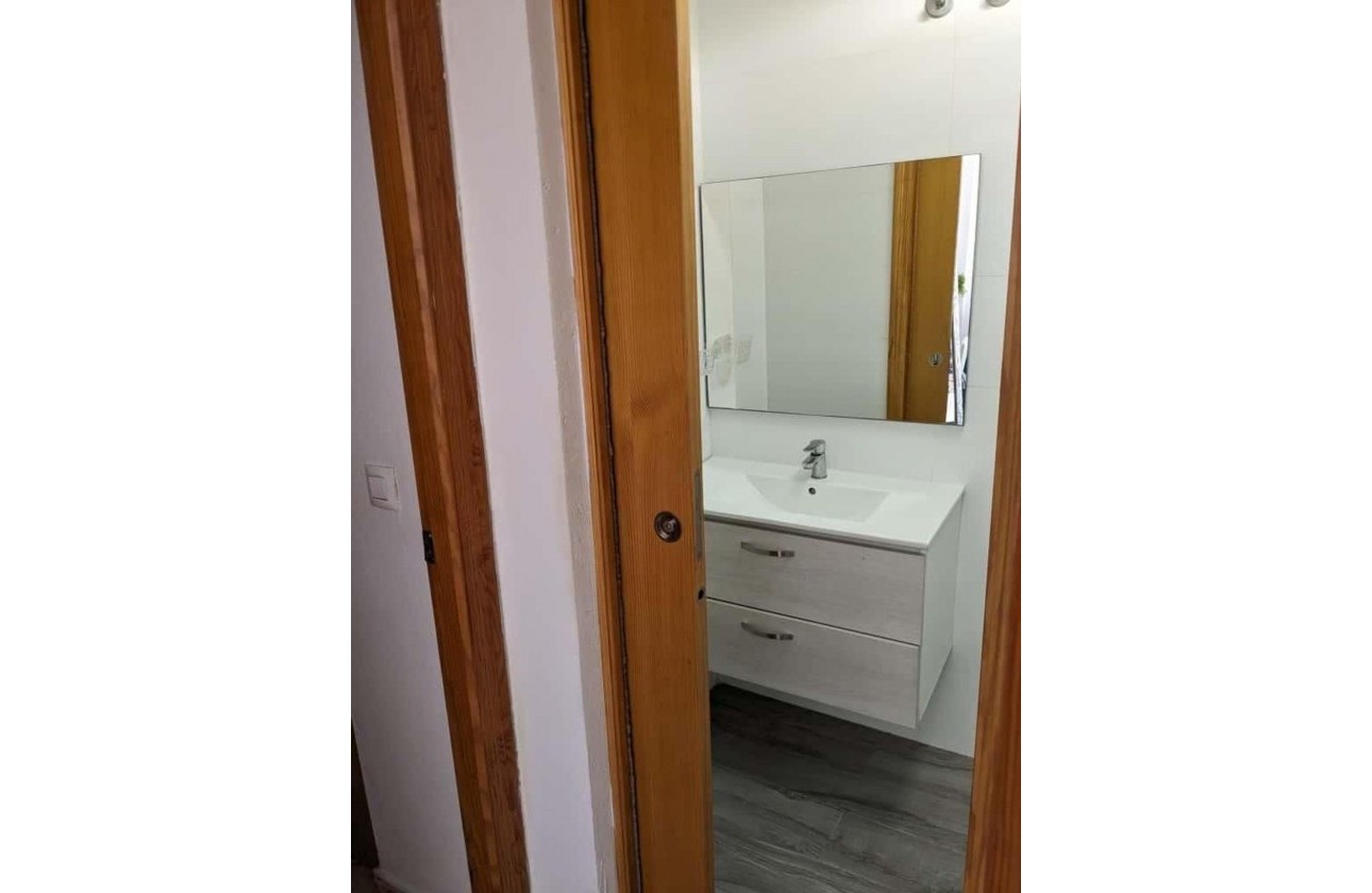 Resale - Apartment / flat - Torrevieja - Playa del Cura