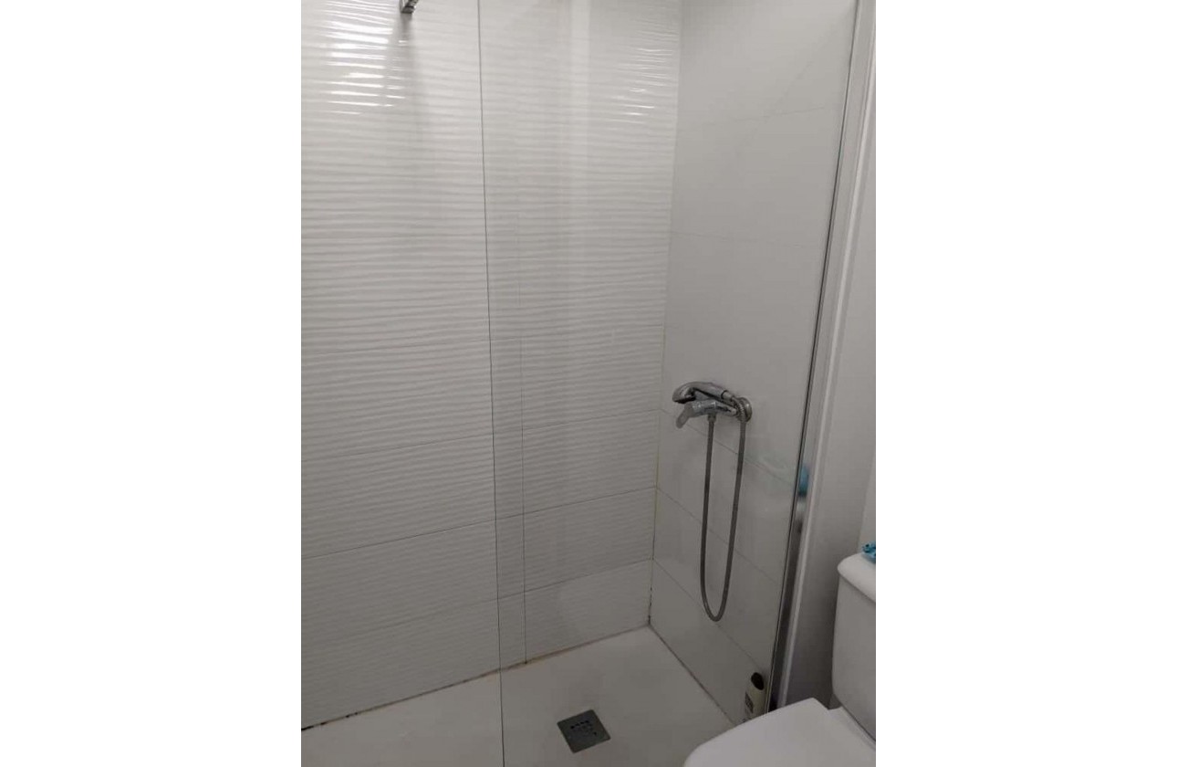 Resale - Apartment / flat - Torrevieja - Playa del Cura