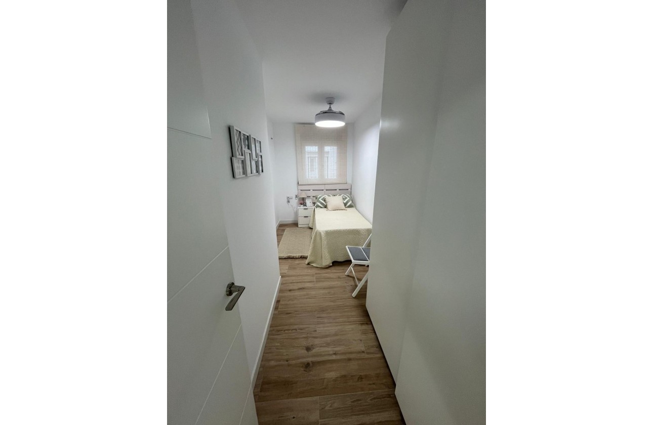 Revente - Appartement - Torrevieja - Punta prima