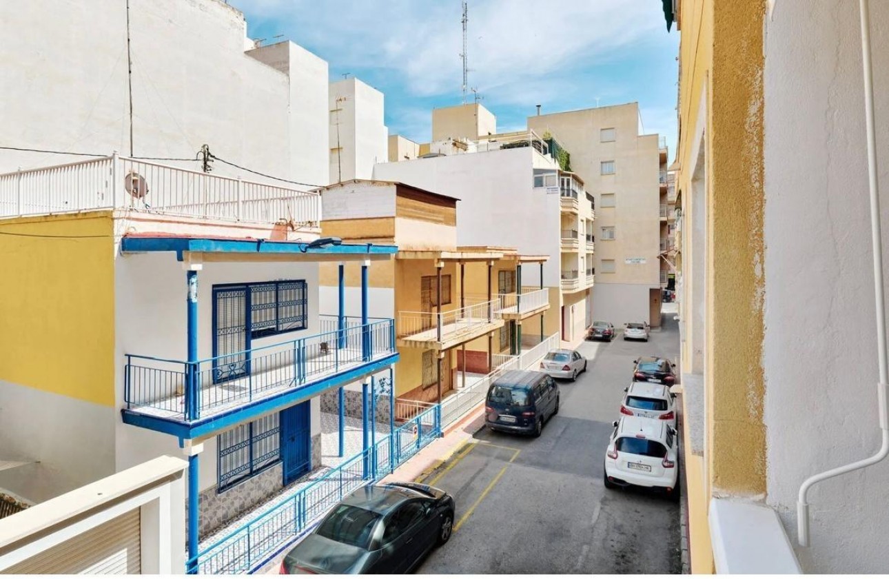 Resale - Apartment / flat - Torrevieja - Centro