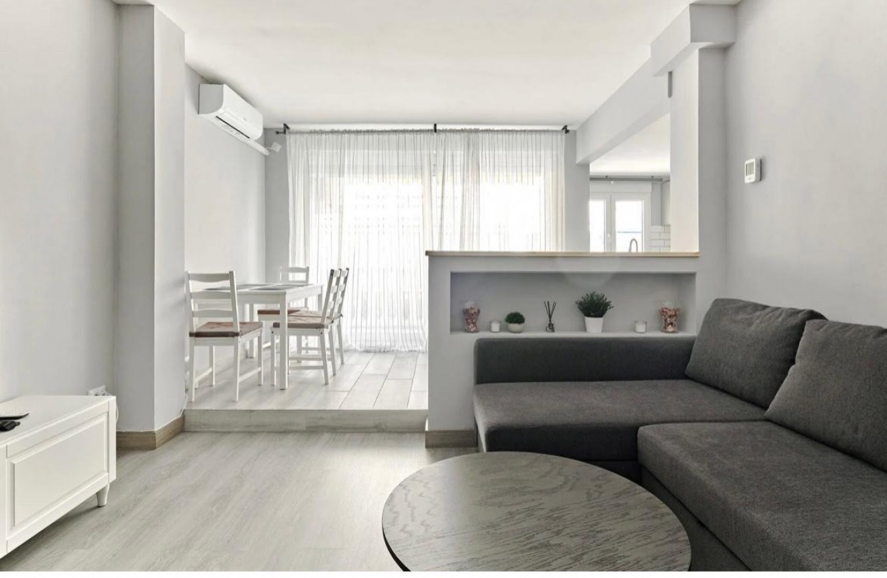 Resale - Apartment / flat - Torrevieja - Centro