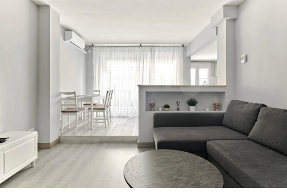 Resale - Apartment / flat - Torrevieja - Centro