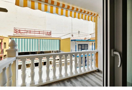 Resale - Apartment / flat - Torrevieja - Centro