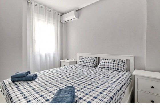Resale - Apartment / flat - Torrevieja - Centro