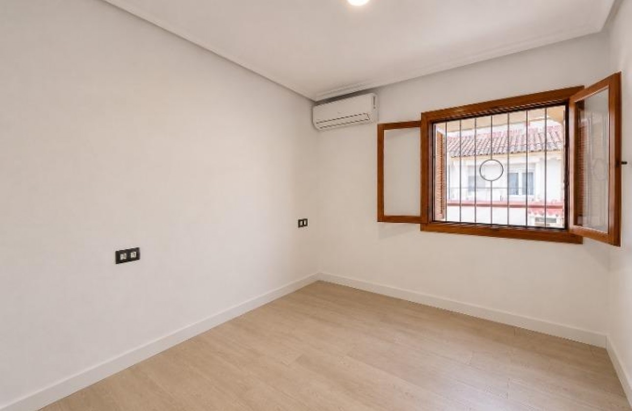 Reventa - Apartamento / piso - Torrevieja - Acequion