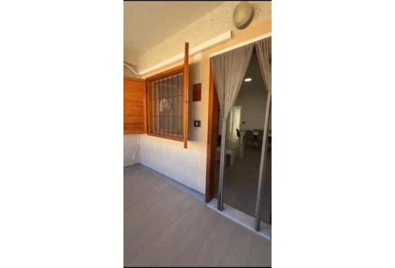 Reventa - Apartamento / piso - Torrevieja - Acequion