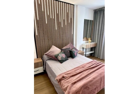 Resale - Apartment / flat - Torrevieja - Playa del Cura