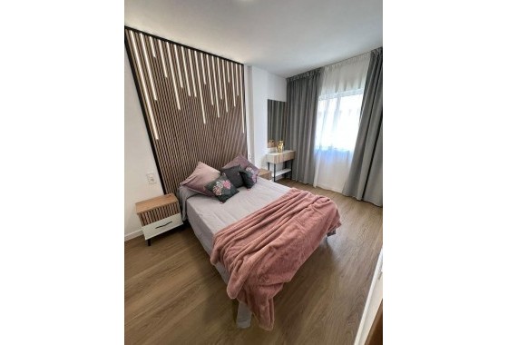 Resale - Apartment / flat - Torrevieja - Playa del Cura