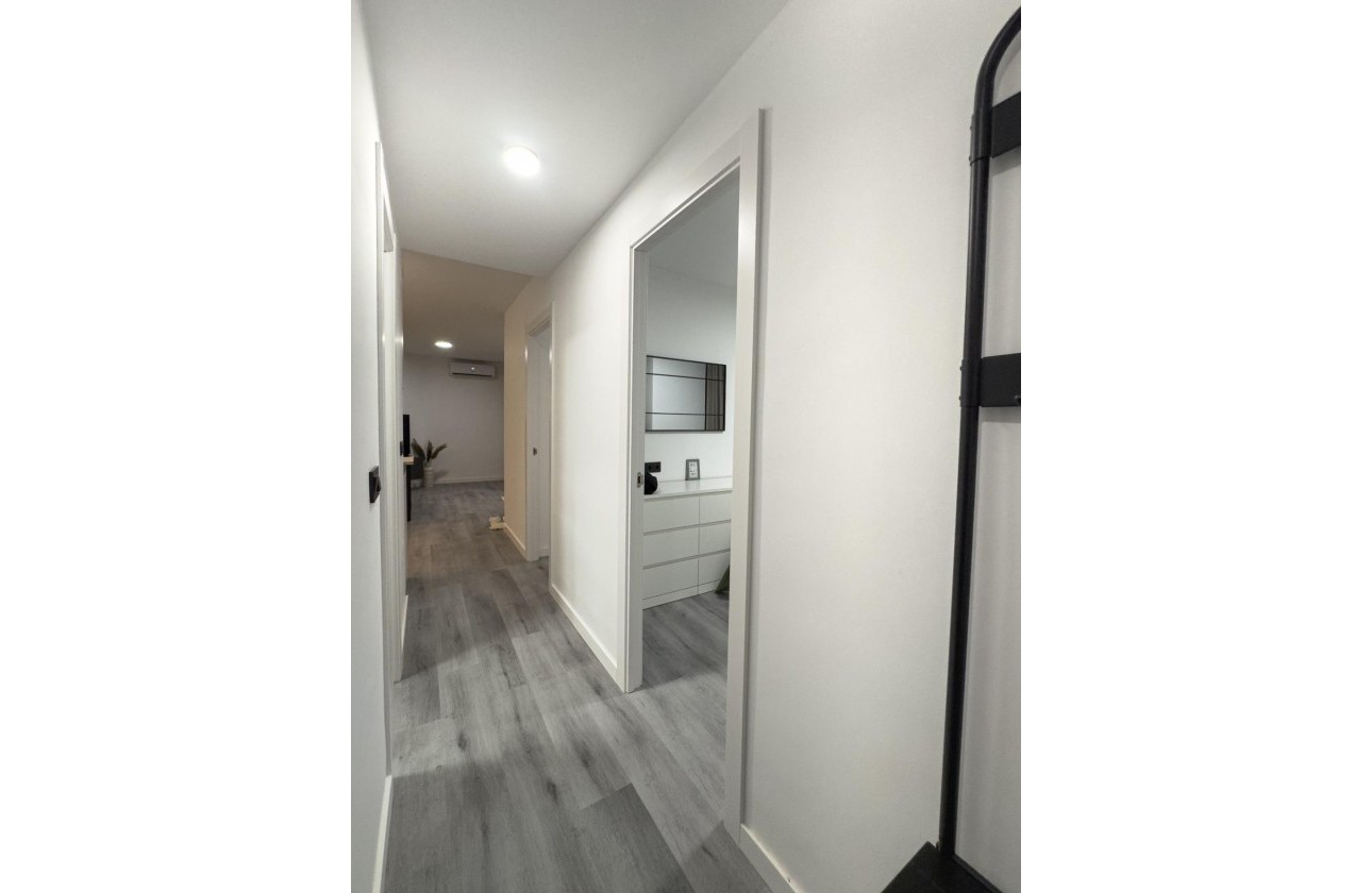 Resale - Apartment / flat - Torrevieja - Curva del Palangre