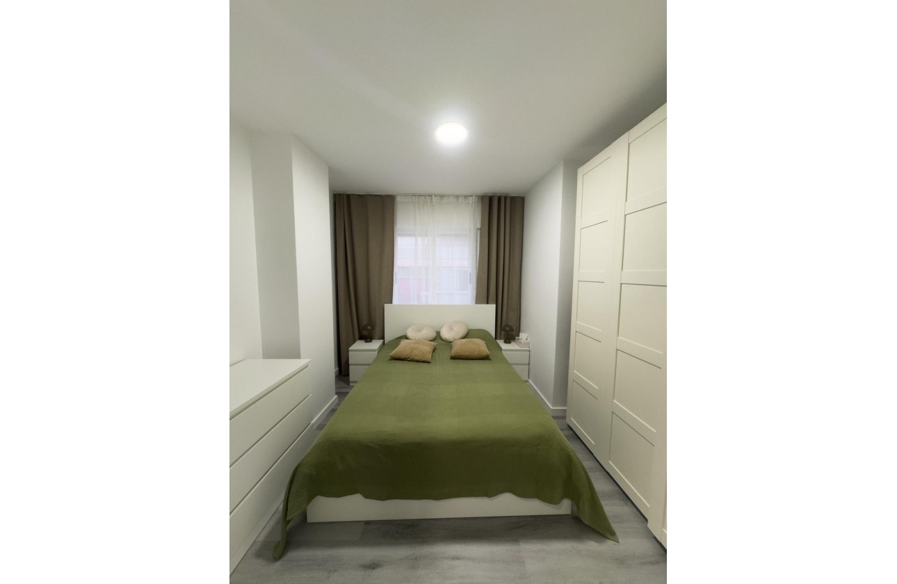 Resale - Apartment / flat - Torrevieja - Curva del Palangre