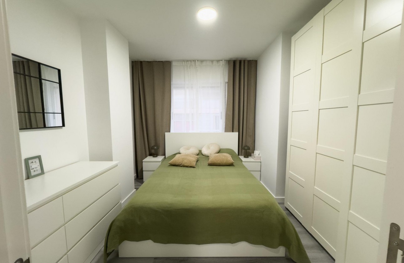 Resale - Apartment / flat - Torrevieja - Curva del Palangre