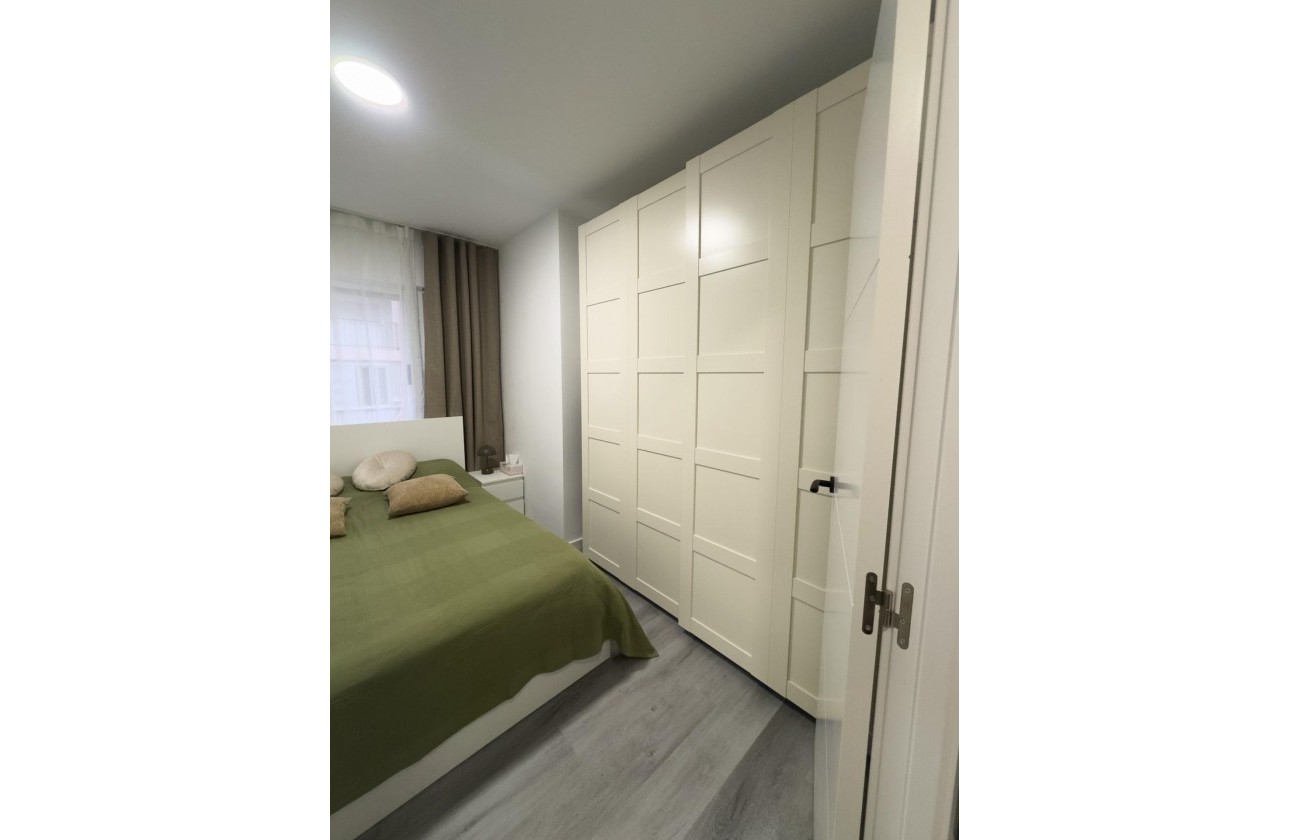 Resale - Apartment / flat - Torrevieja - Curva del Palangre