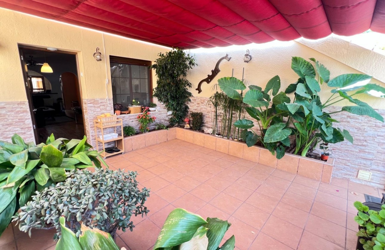 Revente - Villa - Torrevieja - Los Balcones - Los Altos del Edén