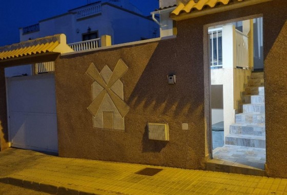 Revente - Villa - Orihuela Costa - Los Almendros-la Florida
