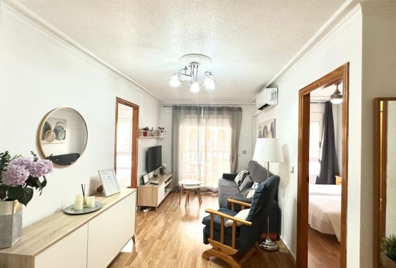 Revente - Appartement - Torrevieja - Acequion