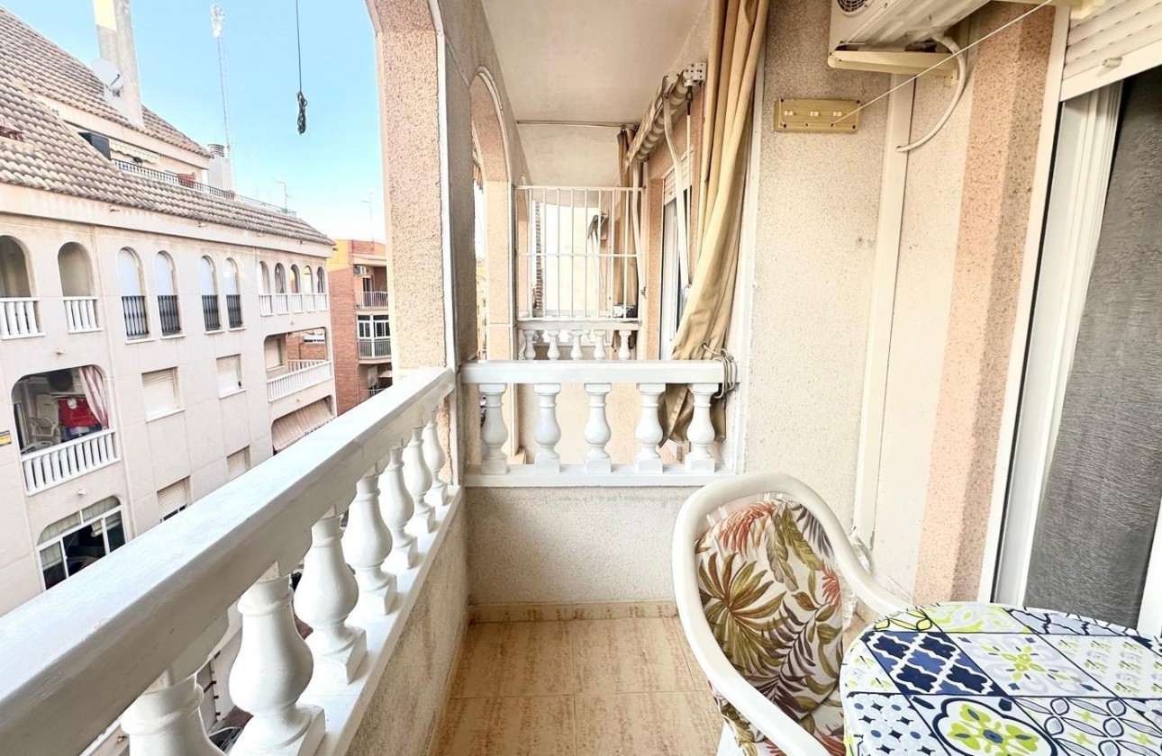 Revente - Appartement - Torrevieja - Acequion