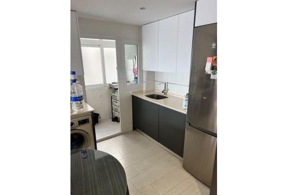 Reventa - Apartamento / piso - Torrevieja - Playa del Cura