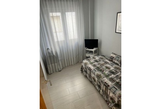 Reventa - Apartamento / piso - Torrevieja - Playa del Cura