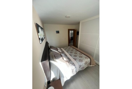 Reventa - Apartamento / piso - Torrevieja - Playa del Cura