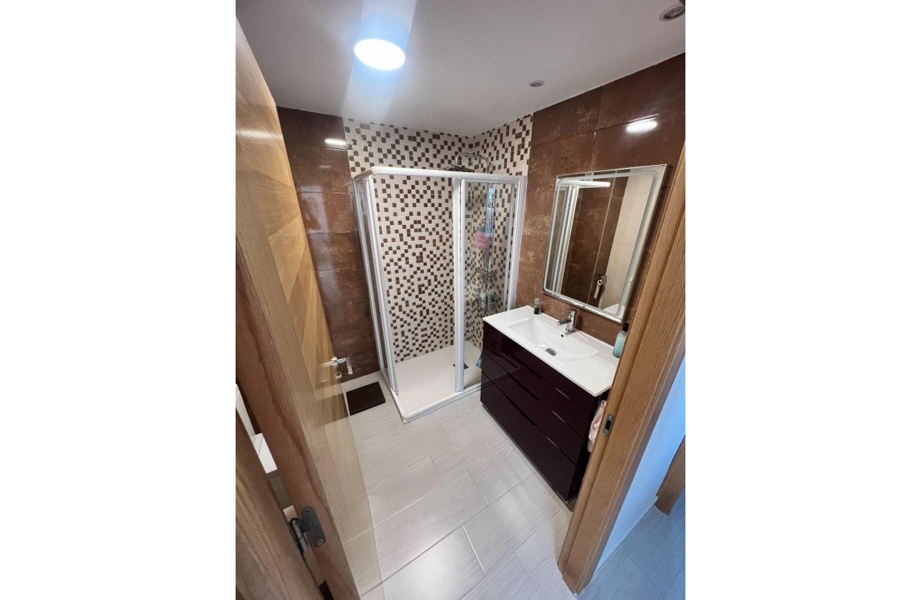Reventa - Apartamento / piso - Torrevieja - Playa del Cura