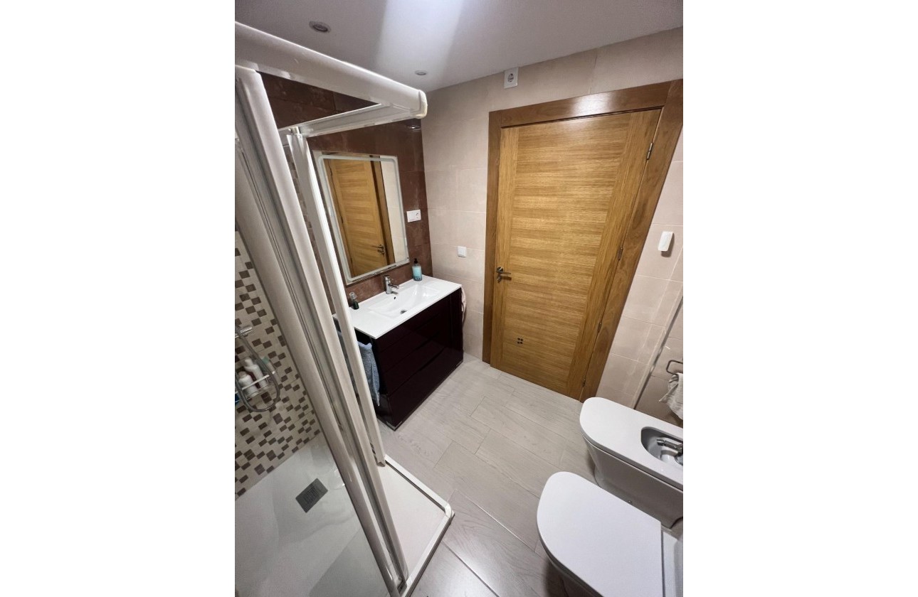 Reventa - Apartamento / piso - Torrevieja - Playa del Cura