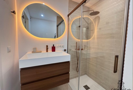 Reventa - Apartamento / piso - Torrevieja - El Acequión - Los Náufragos