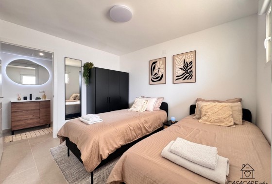 Reventa - Apartamento / piso - Torrevieja - El Acequión - Los Náufragos