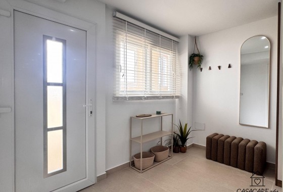 Reventa - Apartamento / piso - Torrevieja - El Acequión - Los Náufragos