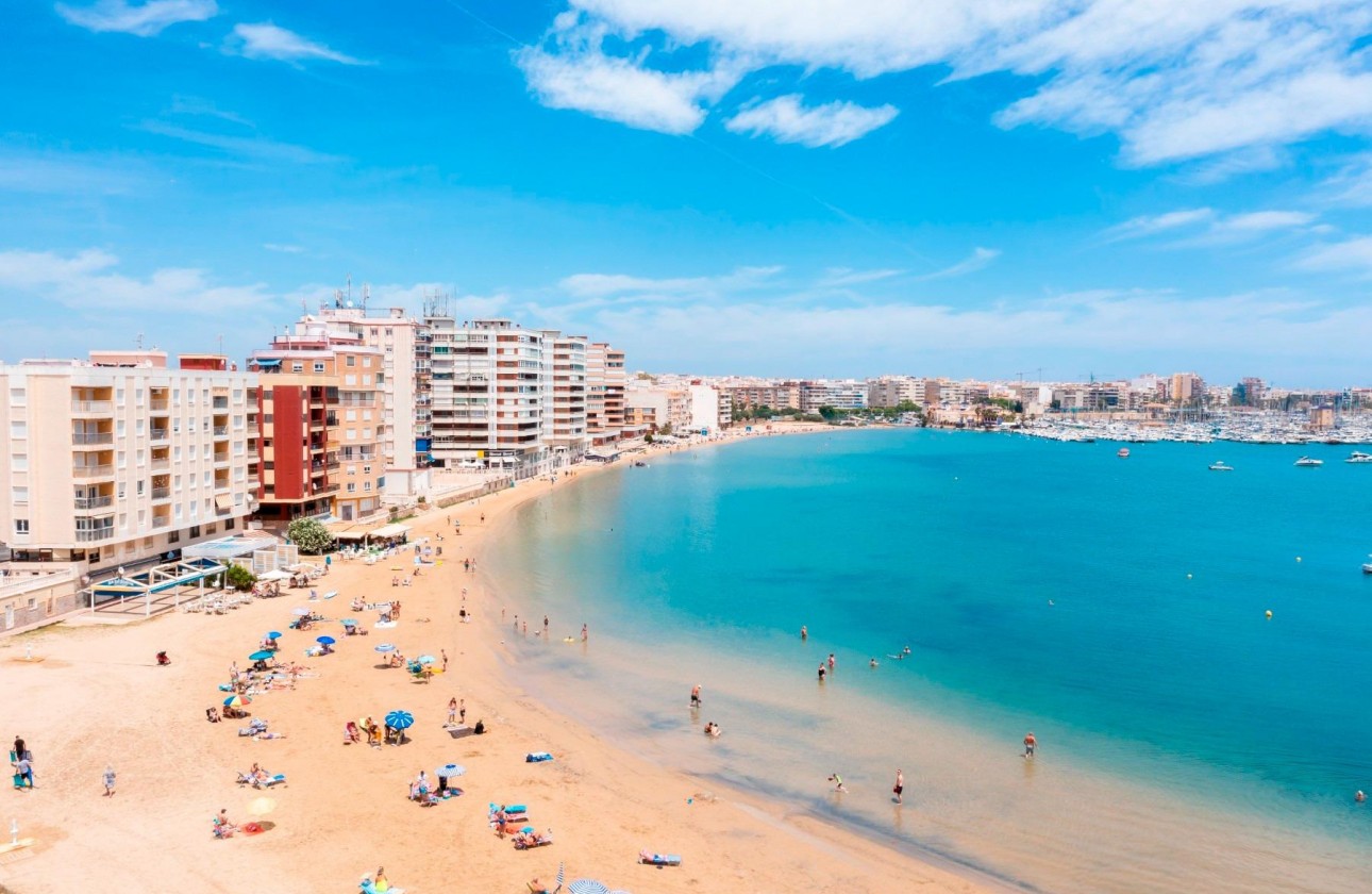 Reventa - Apartamento / piso - Torrevieja - El Acequión - Los Náufragos