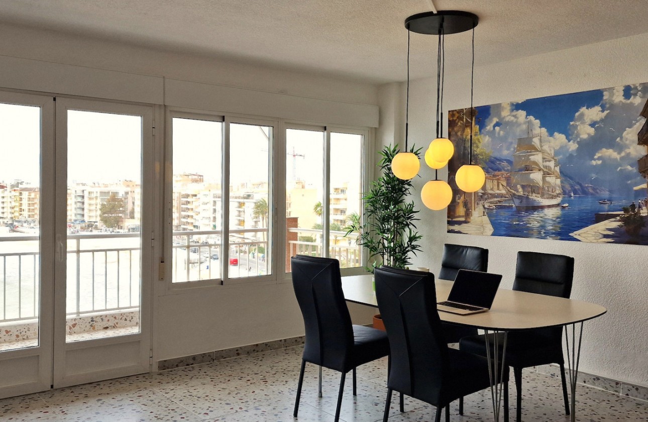 Resale - Apartment / flat - Torrevieja - Costa Blanca
