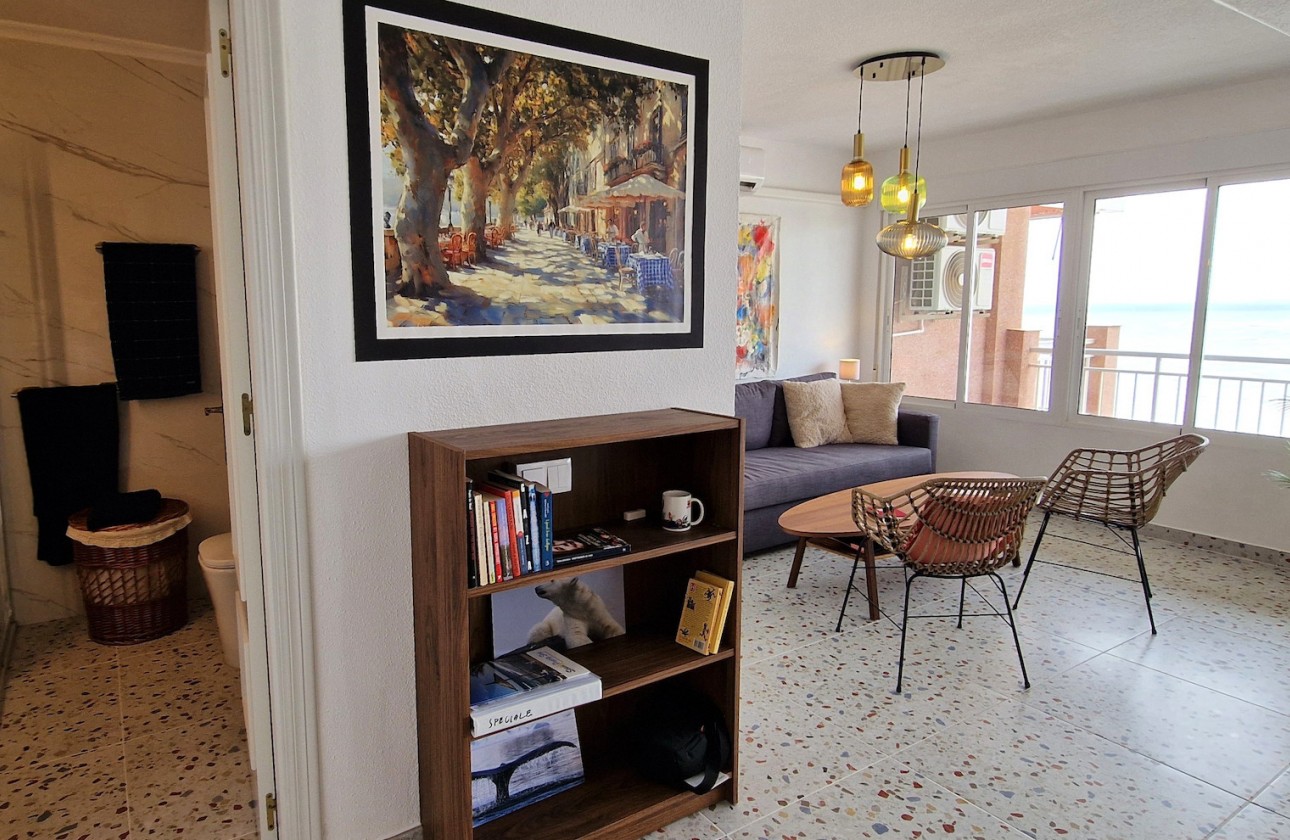 Resale - Apartment / flat - Torrevieja - Costa Blanca