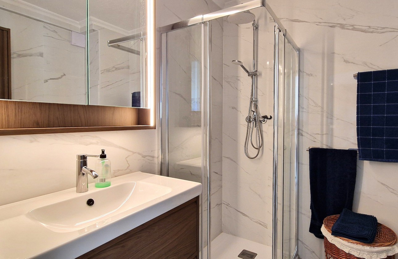 Resale - Apartment / flat - Torrevieja - Costa Blanca
