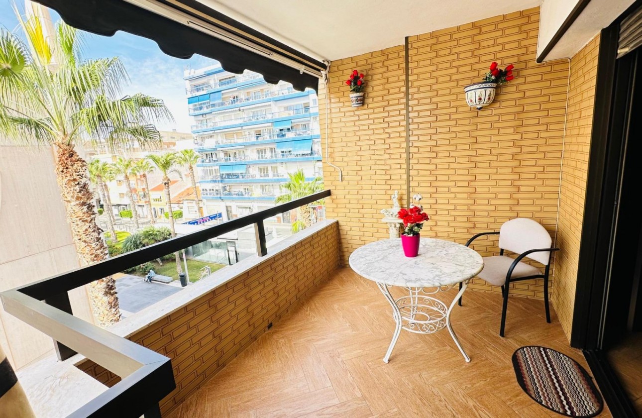 Reventa - Apartamento / piso - Torrevieja - Centro