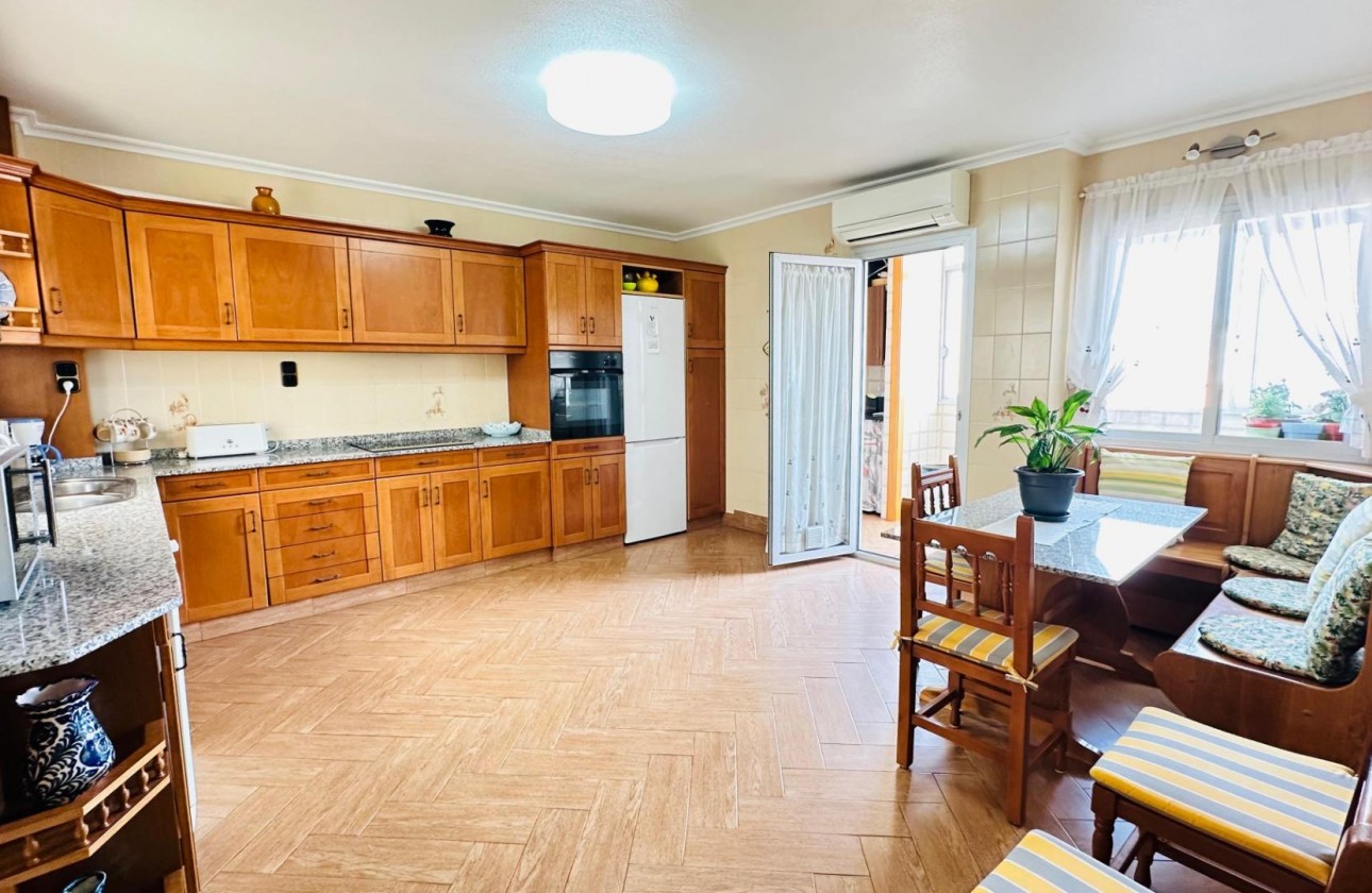 Reventa - Apartamento / piso - Torrevieja - Centro
