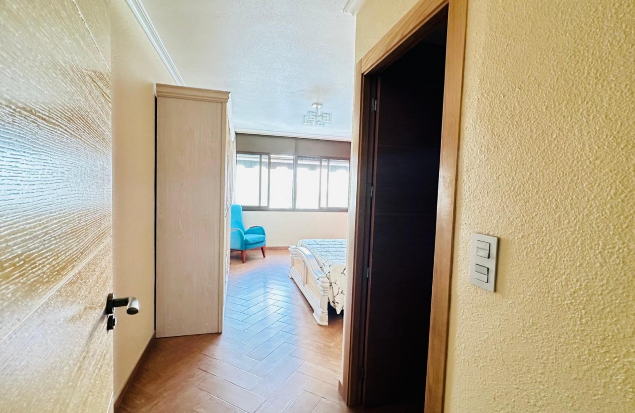 Reventa - Apartamento / piso - Torrevieja - Centro