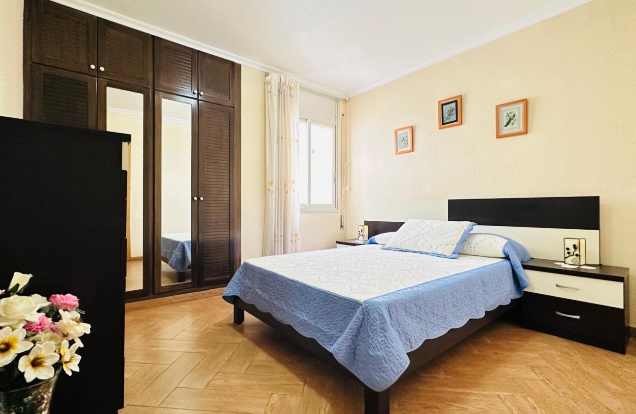 Reventa - Apartamento / piso - Torrevieja - Centro