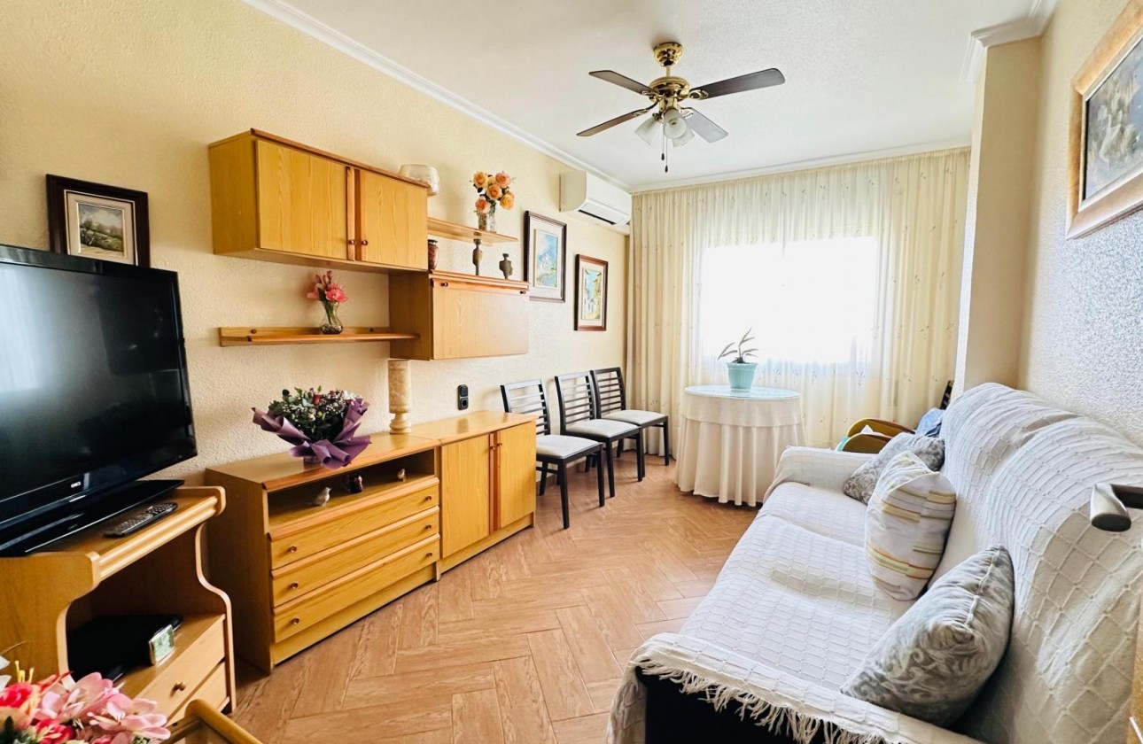 Reventa - Apartamento / piso - Torrevieja - Centro