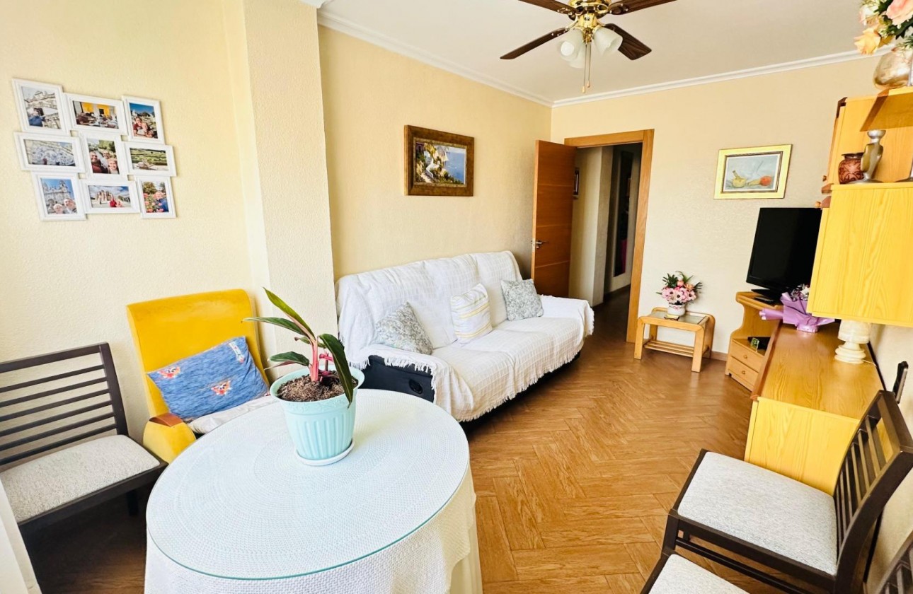 Reventa - Apartamento / piso - Torrevieja - Centro