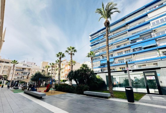 Reventa - Apartamento / piso - Torrevieja - Centro