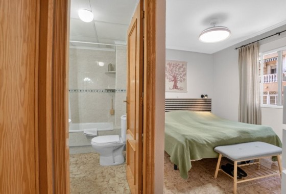 Resale - Apartment / flat - Torrevieja - Costa Blanca