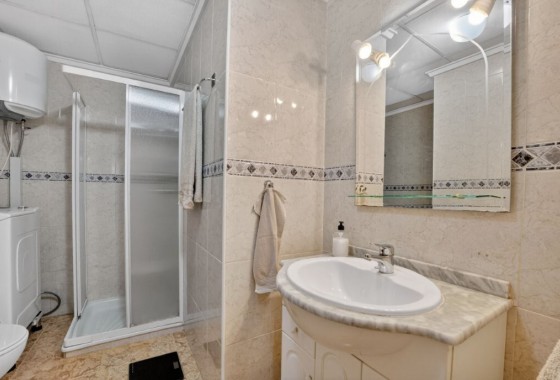 Resale - Apartment / flat - Torrevieja - Costa Blanca